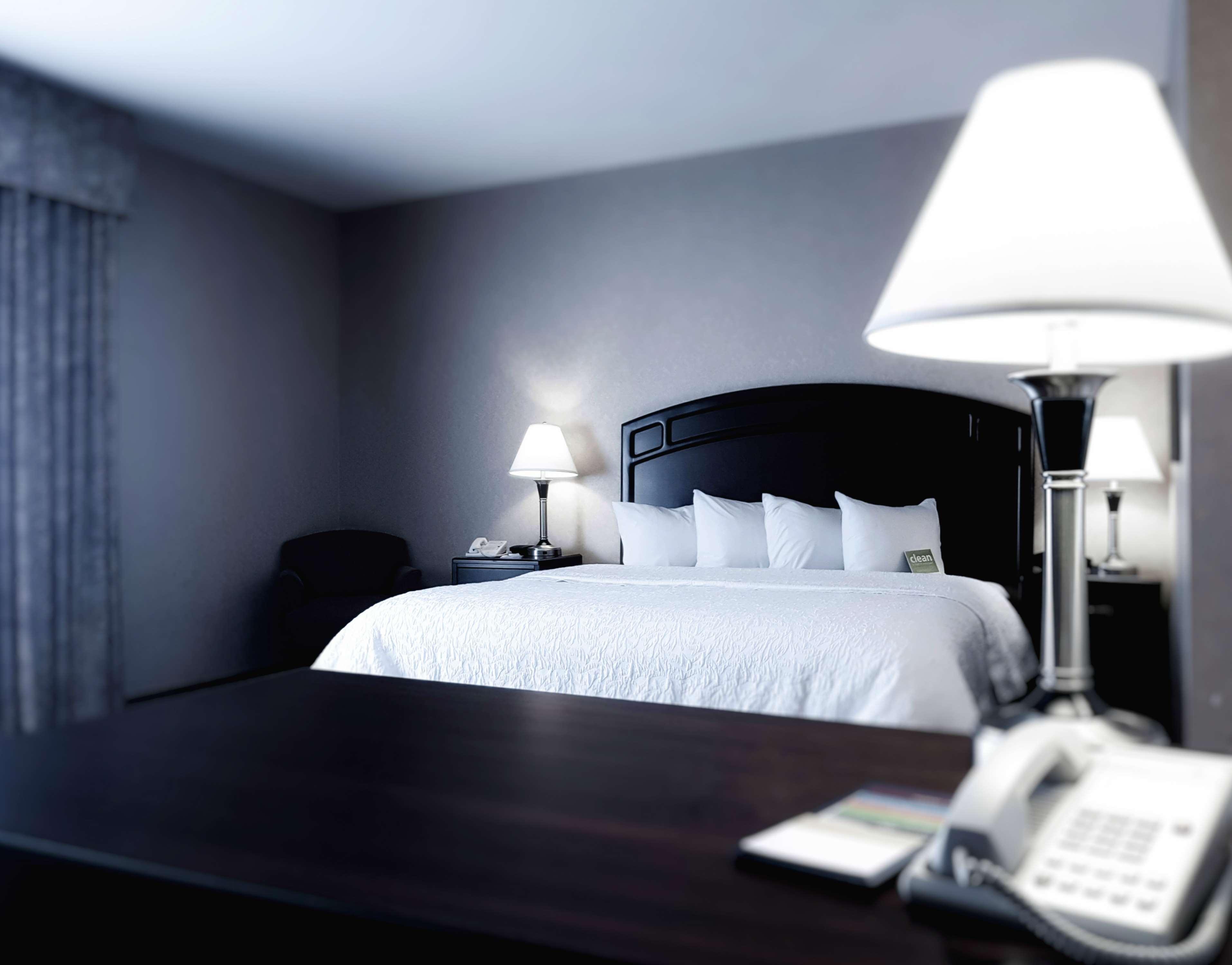 Hampton Inn & Suites By Hilton Edmonton International Airport Leduc Exterior foto